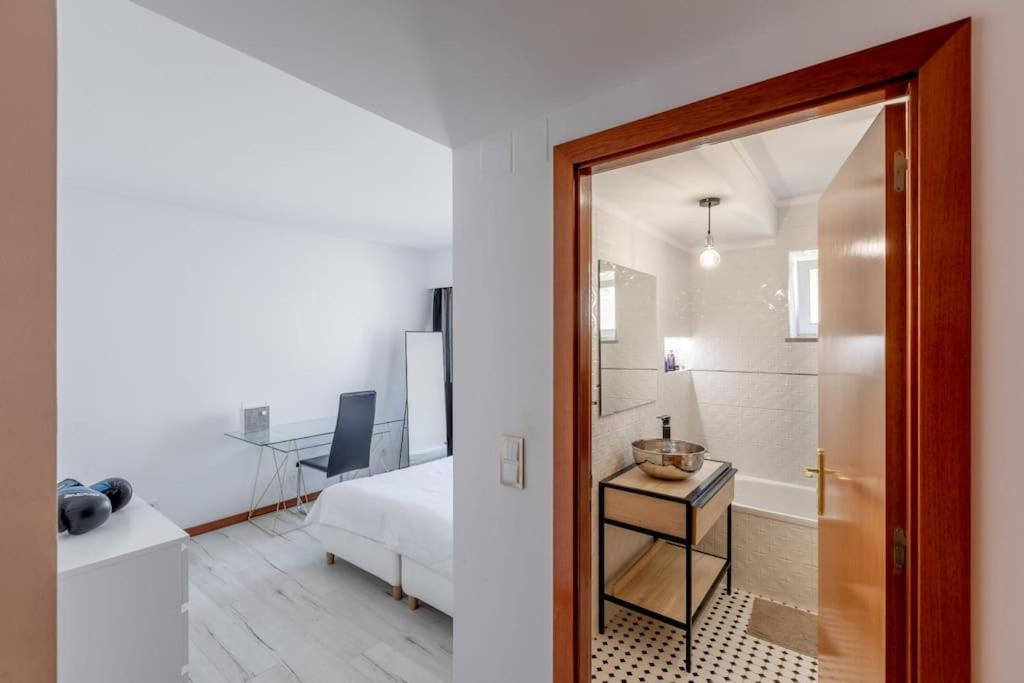Spacious 3-Bedroom Condo In Lisbon Bagian luar foto