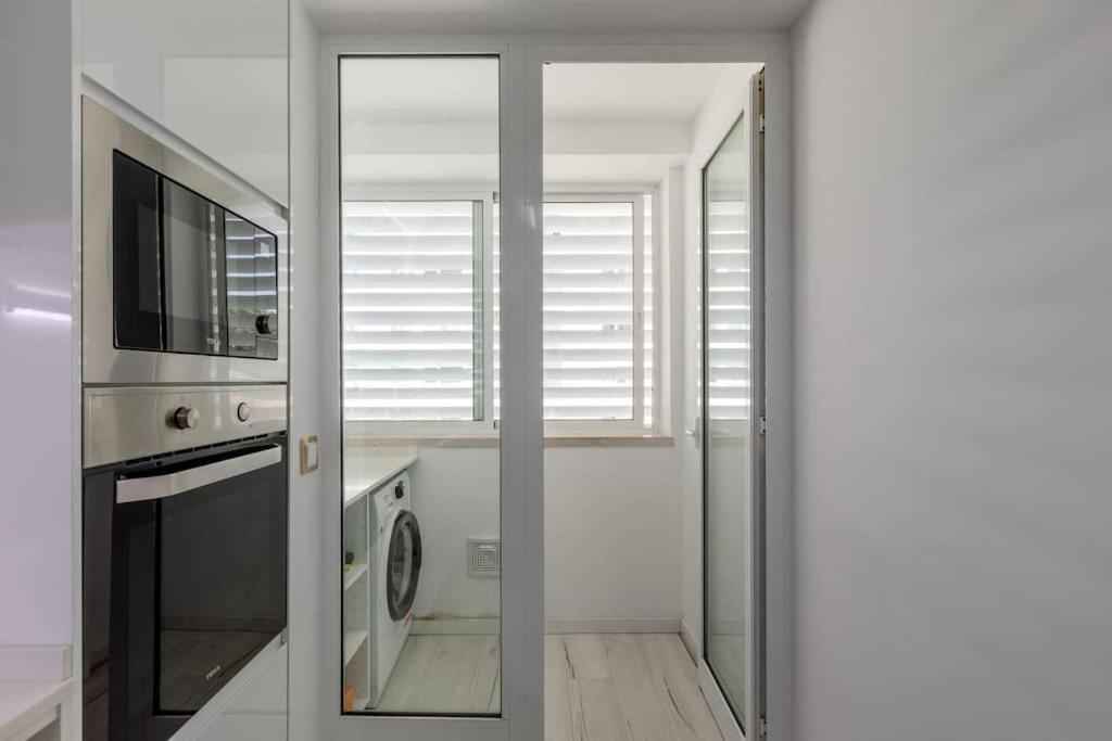 Spacious 3-Bedroom Condo In Lisbon Bagian luar foto